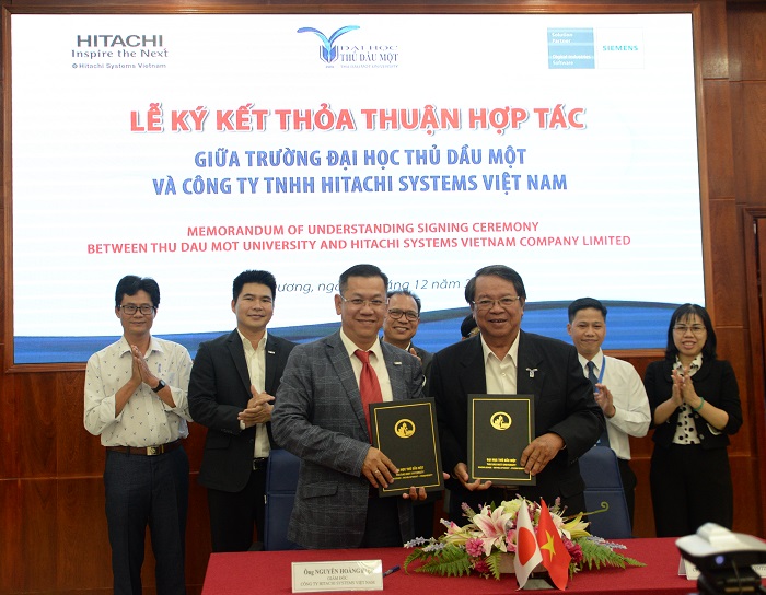 Hitachi Systems Vietnam cooperates with Thu Dau Mot University for Implementing Digital Industrial Laboratory Project